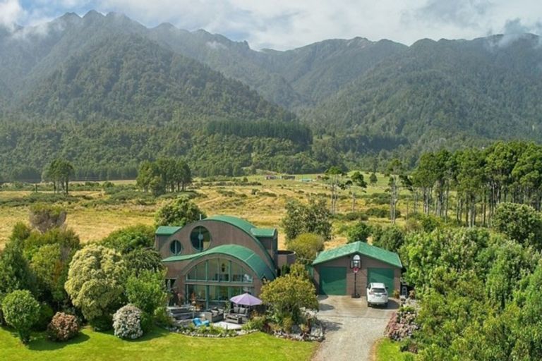 Photo of property in 102 Jones Creek Road, Birchfield, Westport, 7891