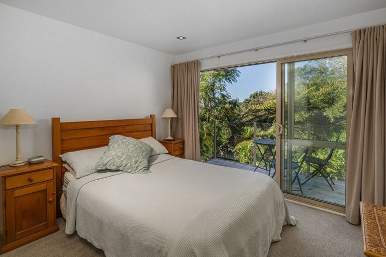 Photo of property in 10 Patricia Place, Hahei, Whitianga, 3591