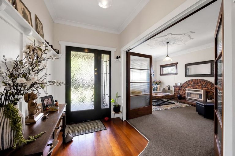 Photo of property in 7 Princes Street, Hawera, 4610