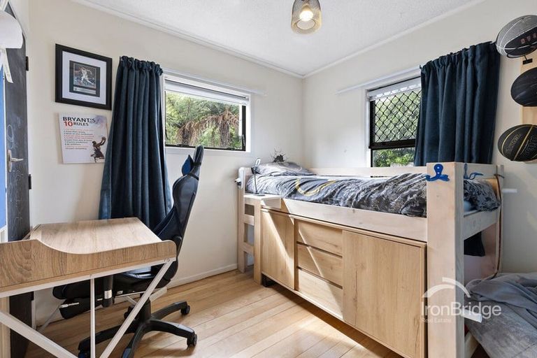 Photo of property in 7 Sea Vista Avenue, Beach Haven, Auckland, 0626