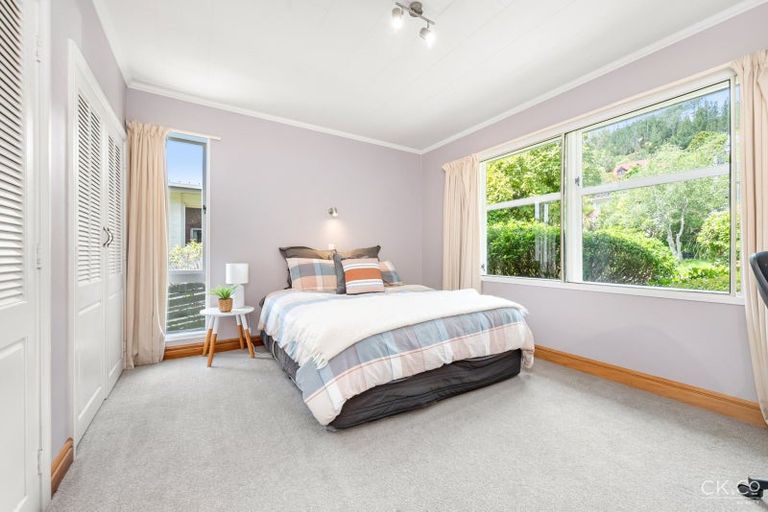 Photo of property in 11 Chichester Drive, Pinehaven, Upper Hutt, 5019