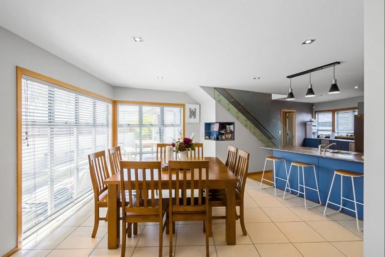 Photo of property in 33 Links Avenue, Mount Maunganui, 3116