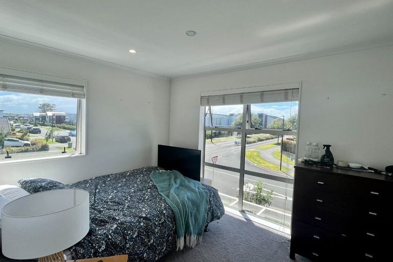 Photo of property in 29 Whenuapai Drive, Whenuapai, Auckland, 0618