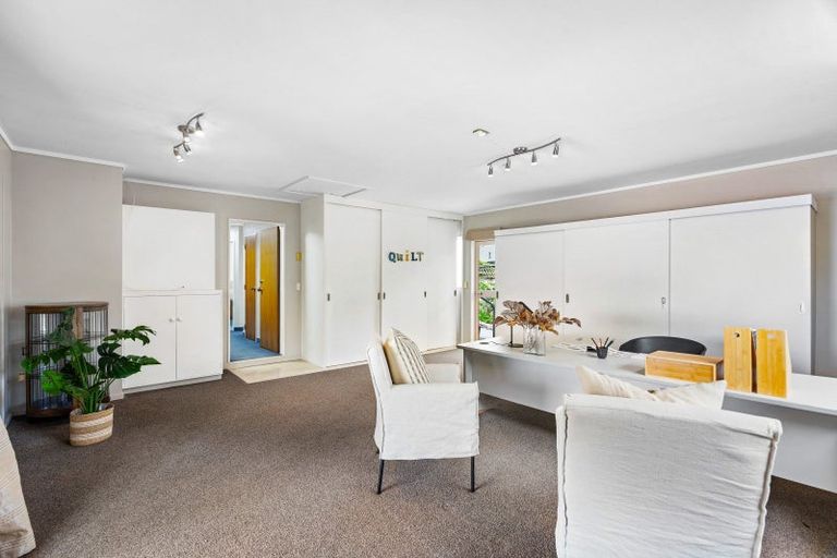 Photo of property in 4 Bishops Close, Greenmeadows, Napier, 4112