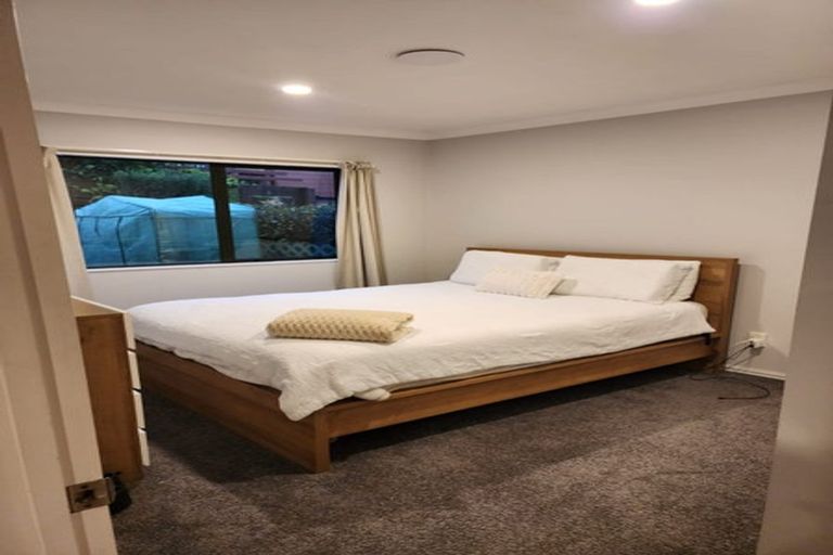 Photo of property in 28 Langana Avenue, Browns Bay, Auckland, 0630