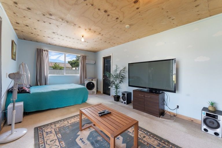 Photo of property in 18 Campbell Road, Bunnythorpe, Palmerston North, 4481