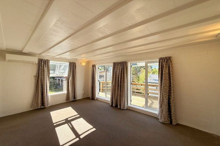 Photo of property in 27 Glendene Avenue, Glendene, Auckland, 0602