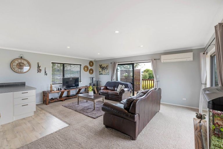 Photo of property in 94 James Line, Kelvin Grove, Palmerston North, 4414