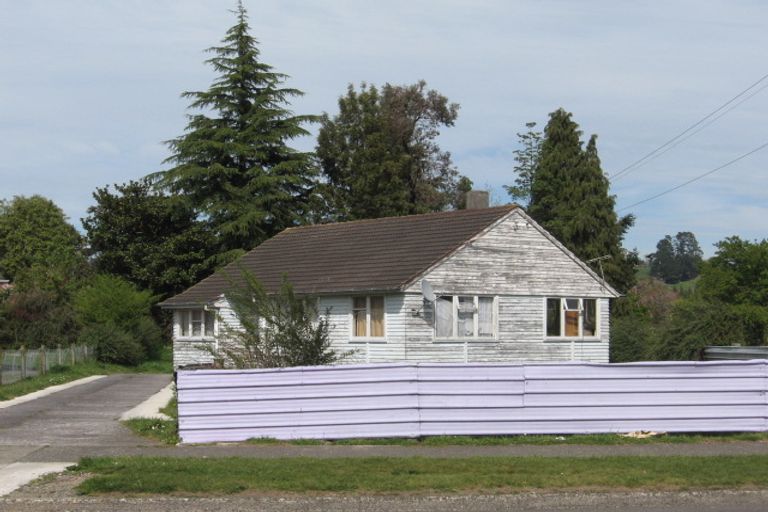 Property details for 16 Meadowbank Crescent, Fordlands, Rotorua, 3015