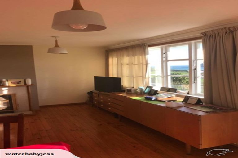 Photo of property in 46 Raukawa Street, Strathmore Park, Wellington, 6022