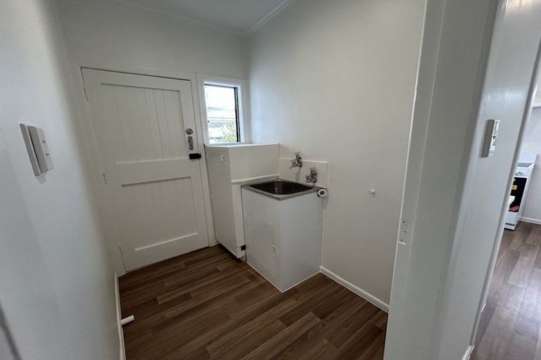 Photo of property in 45 Gloucester Road, Manurewa, Auckland, 2102