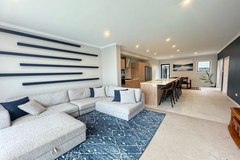 Photo of property in 14 Karengo Street, Long Bay, Auckland, 0630