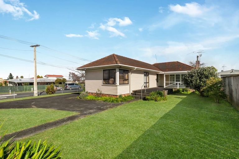 Photo of property in 19 Scotts Road, Manurewa East, Auckland, 2102