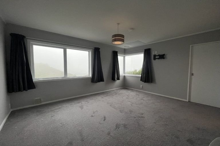 Photo of property in 125 Maungaraki Road, Korokoro, Lower Hutt, 5012