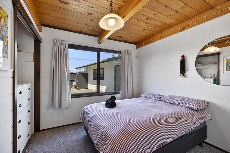 Photo of property in 21 Rata Street, Upper Vogeltown, New Plymouth, 4310