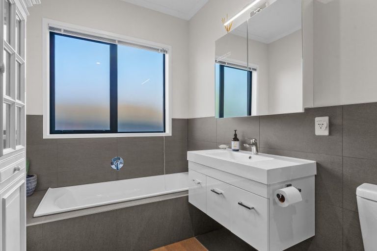 Photo of property in 1a Maple Lane, Huapai, Kumeu, 0810