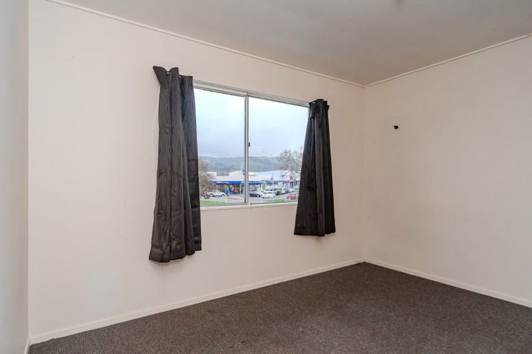 Photo of property in 7/30 Treadwell Street, Naenae, Lower Hutt, 5011
