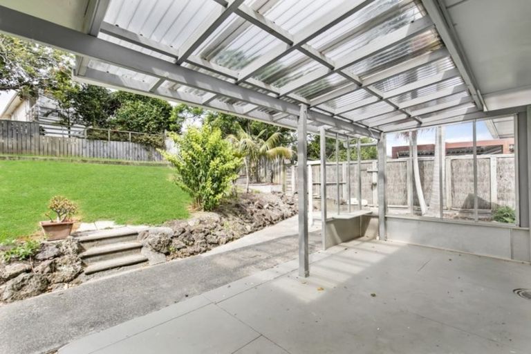 Photo of property in 68 Selwyn Crescent, Forrest Hill, Auckland, 0620