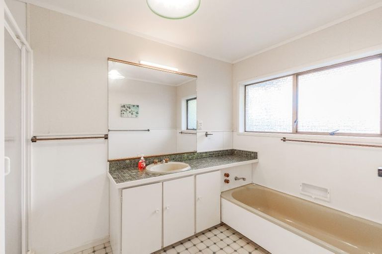 Photo of property in 80 Velma Road, Hillcrest, Auckland, 0627