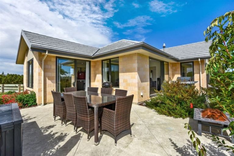 Photo of property in 2 Jacks Drive, West Melton, 7618