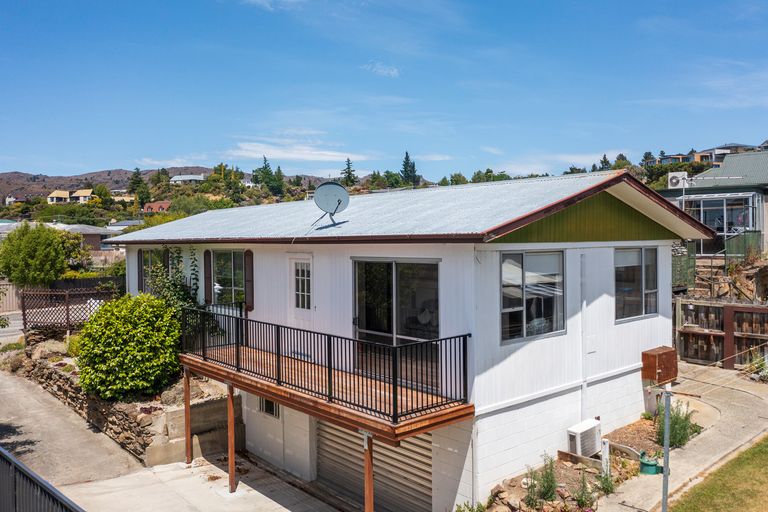 Photo of property in 4 Hart Place, Bridge Hill, Alexandra, 9320