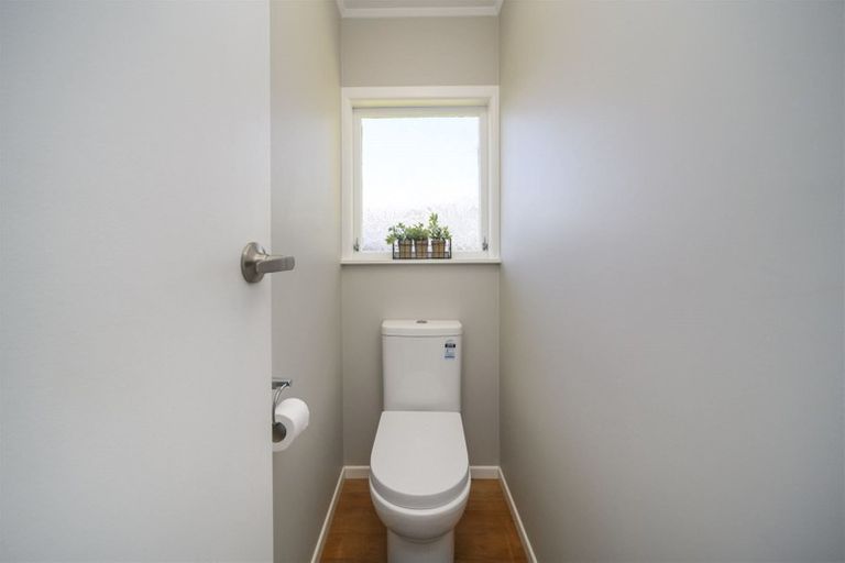 Photo of property in 20 Apollo Parade, Milson, Palmerston North, 4414