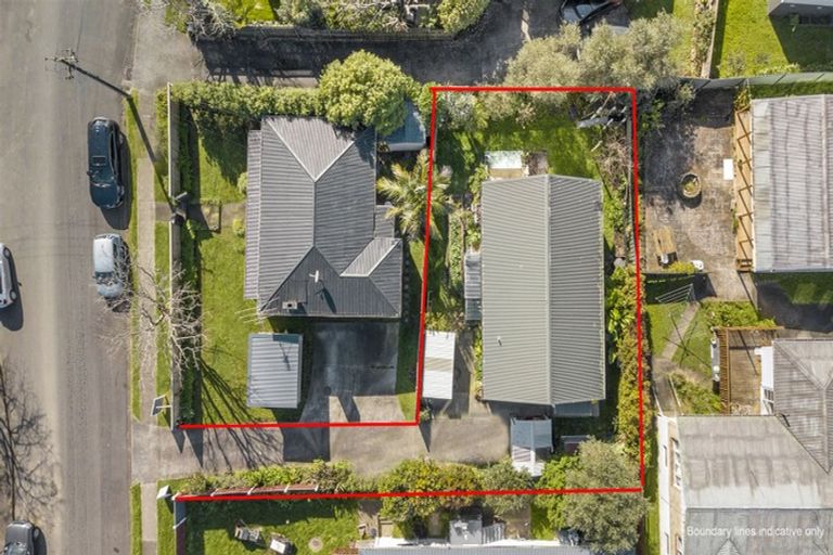 Photo of property in 2/33 Egremont Street, Belmont, Auckland, 0622