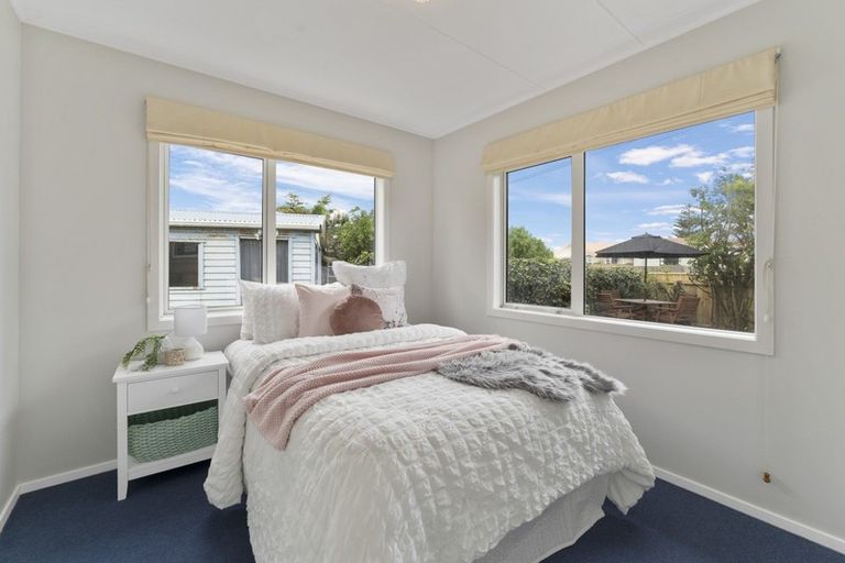 Photo of property in 2 Karaka Street, Otaki Beach, Otaki, 5512