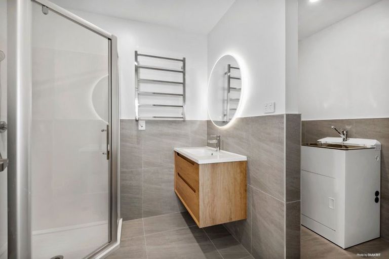 Photo of property in 32 Nils Andersen Road, Whenuapai, Auckland, 0618