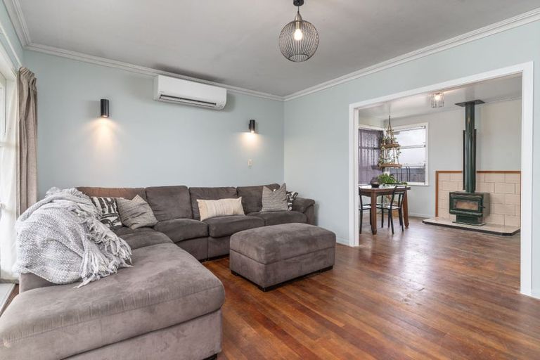 Photo of property in 19 Solway Crescent, Solway, Masterton, 5810