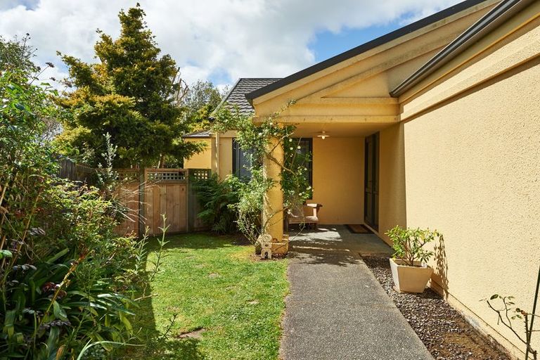 Photo of property in 68 Clifton Terrace, Fitzherbert, Palmerston North, 4410