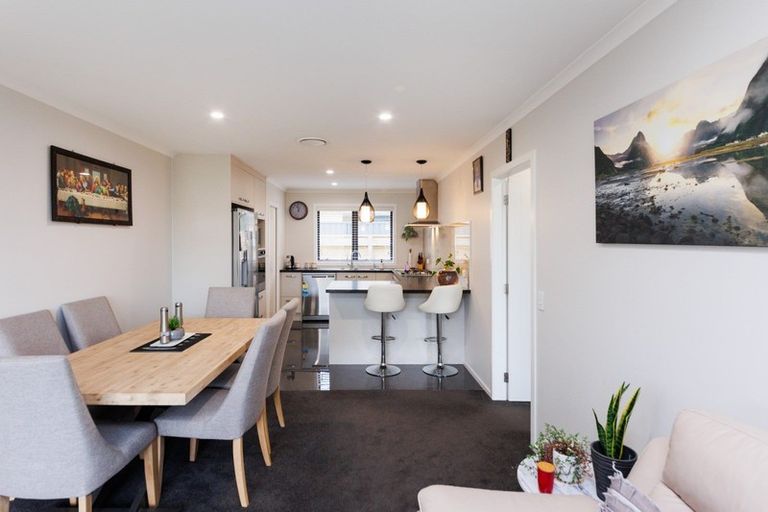 Photo of property in 6 Varsity Heights, Fitzherbert, Palmerston North, 4410