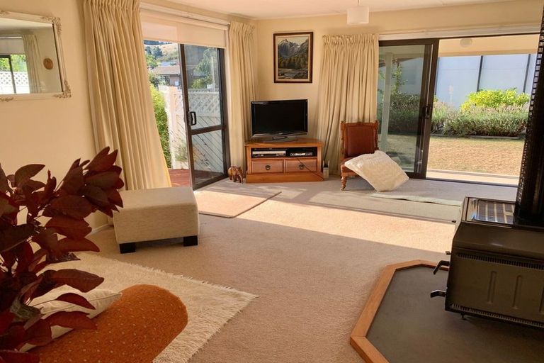 Photo of property in 1 Cornish Place, Cromwell, 9310