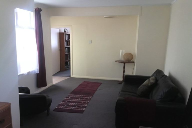 Photo of property in 4 Tutchen Avenue, Mount Victoria, Wellington, 6011