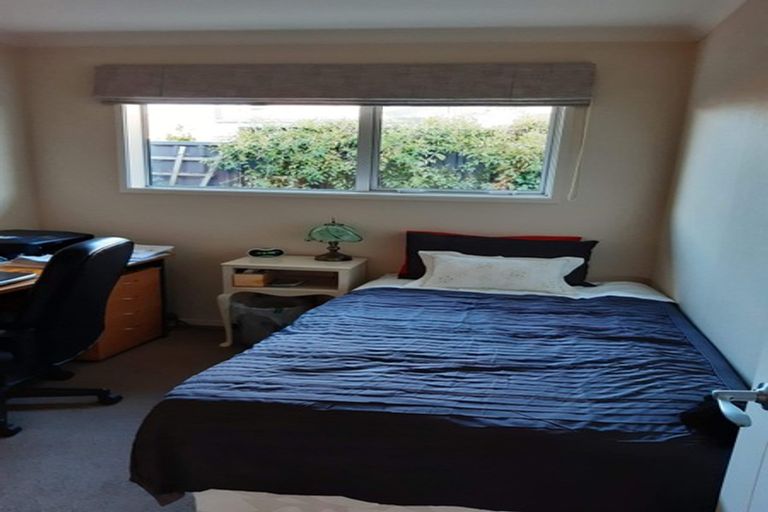 Photo of property in 33 Whakatomo Place, Havelock North, 4130