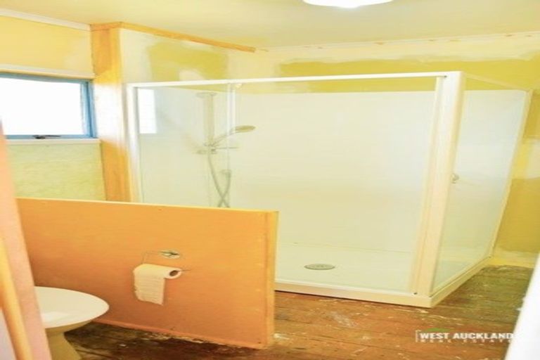 Photo of property in 65 Tane Road, Laingholm, Auckland, 0604