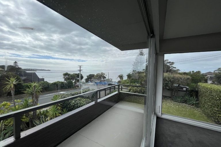 Photo of property in 1/42 Rothesay Bay Road, Rothesay Bay, Auckland, 0630