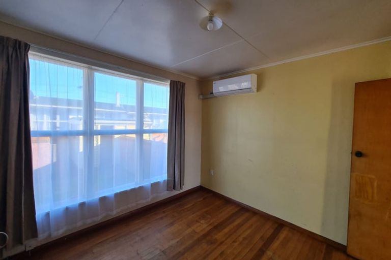 Photo of property in 36 Raupo Street, Castlecliff, Whanganui, 4501