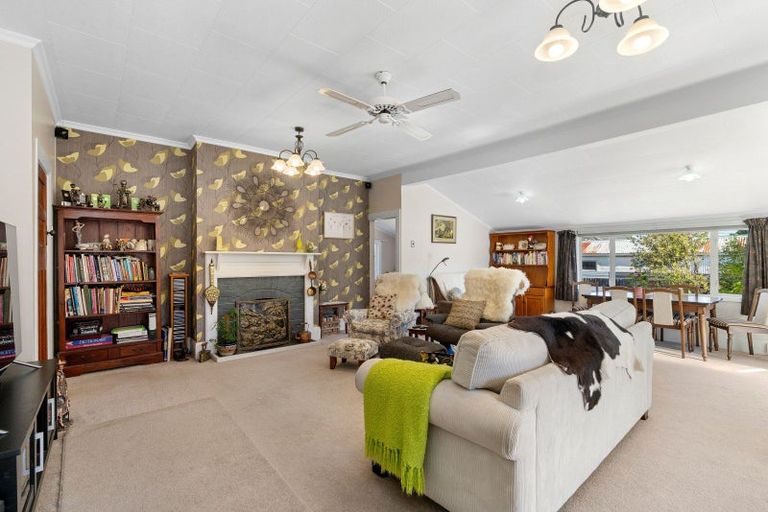 Photo of property in 32 Ladys Mile, Foxton, 4814