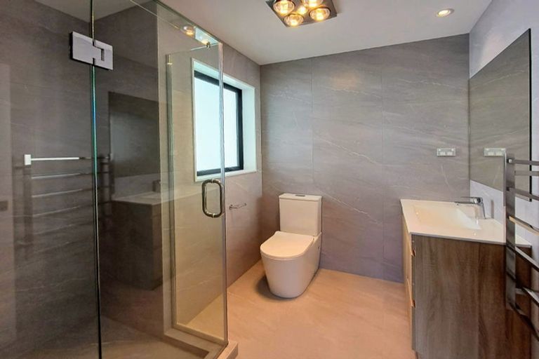 Photo of property in 345 East Coast Road, Mairangi Bay, Auckland, 0630