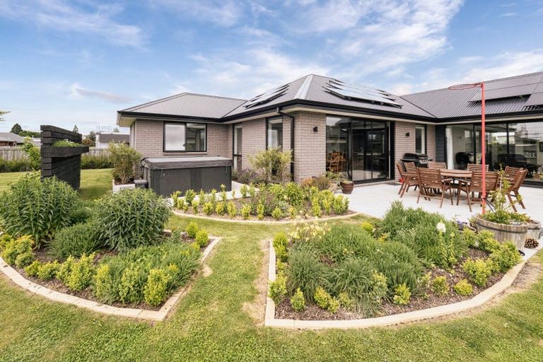 Photo of property in 5 Roxburgh Place, Tinwald, Ashburton, 7700