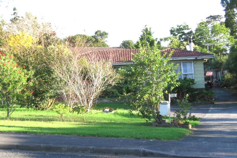 Photo of property in 38 Sylvan Crescent, Te Atatu South, Auckland, 0610
