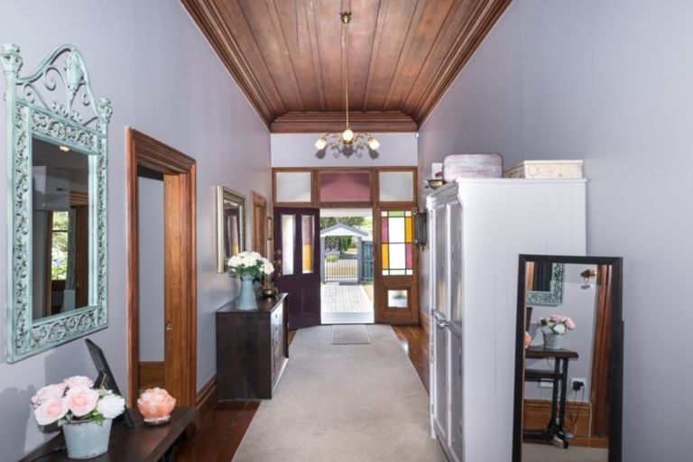 Photo of property in 1 Tamar Street, Rongotea, 4476