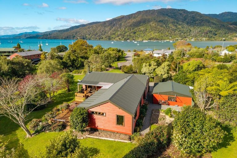 Photo of property in 12 Tirimoana Terrace, Anakiwa, Picton, 7281