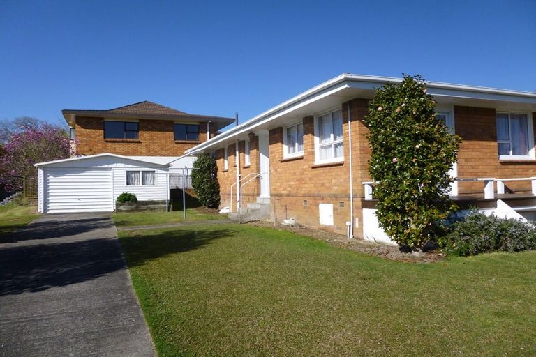 Photo of property in 2 Garthwood Road, Hillcrest, Hamilton, 3216