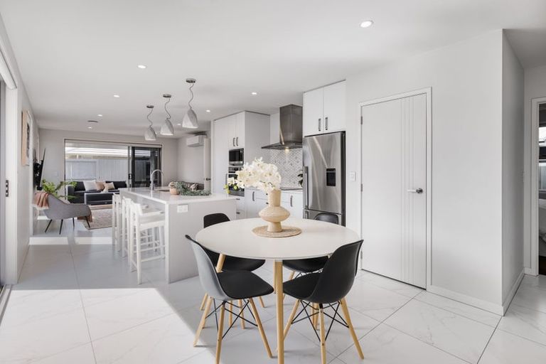 Photo of property in 19 Taioma Close, Papamoa, 3118