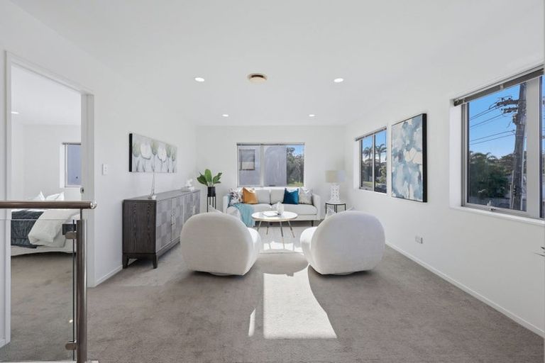 Photo of property in 17a Patons Road, Howick, Auckland, 2014