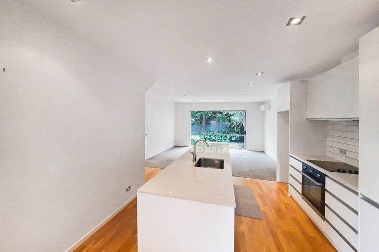 Photo of property in 32e Champion Street, Edgeware, Christchurch, 8013