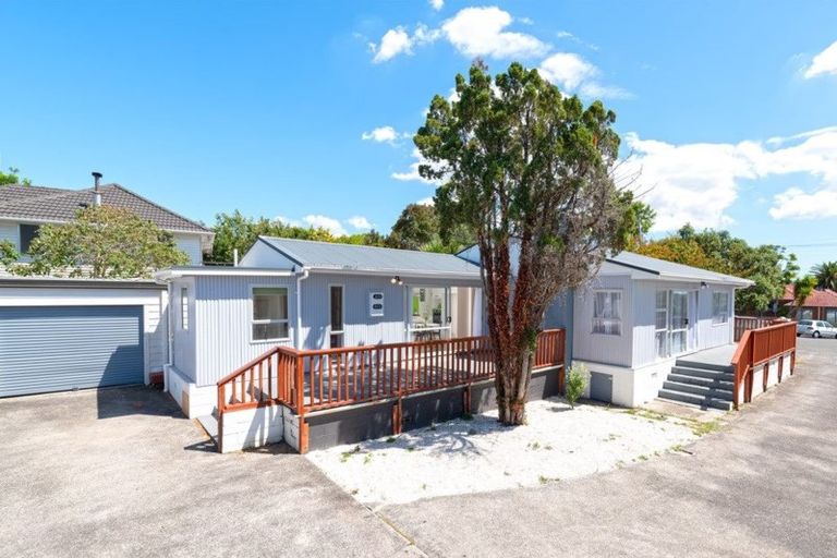 Photo of property in 1/29 Humphrey Kemp Avenue, Henderson, Auckland, 0612