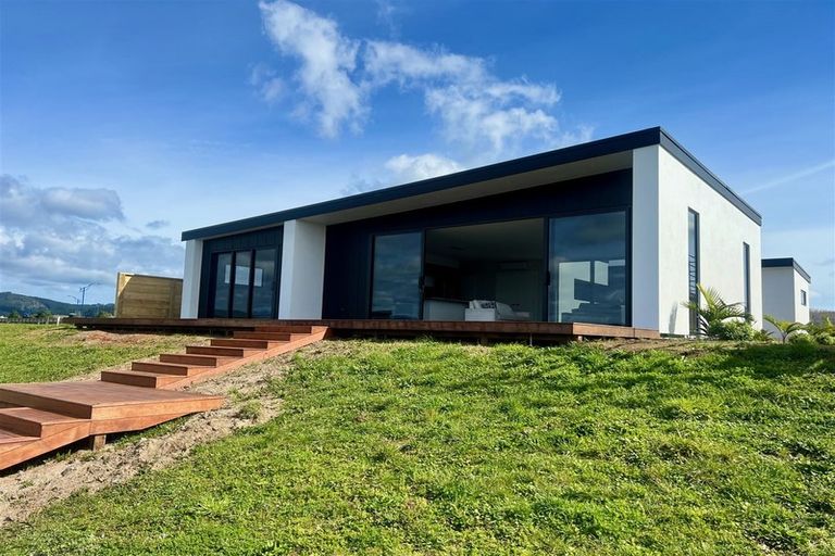 Photo of property in 251 Kupe Drive, Whitianga, 3510